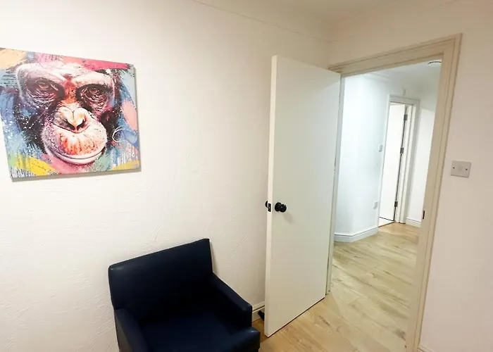 Flat 4, Stay In Aldgate